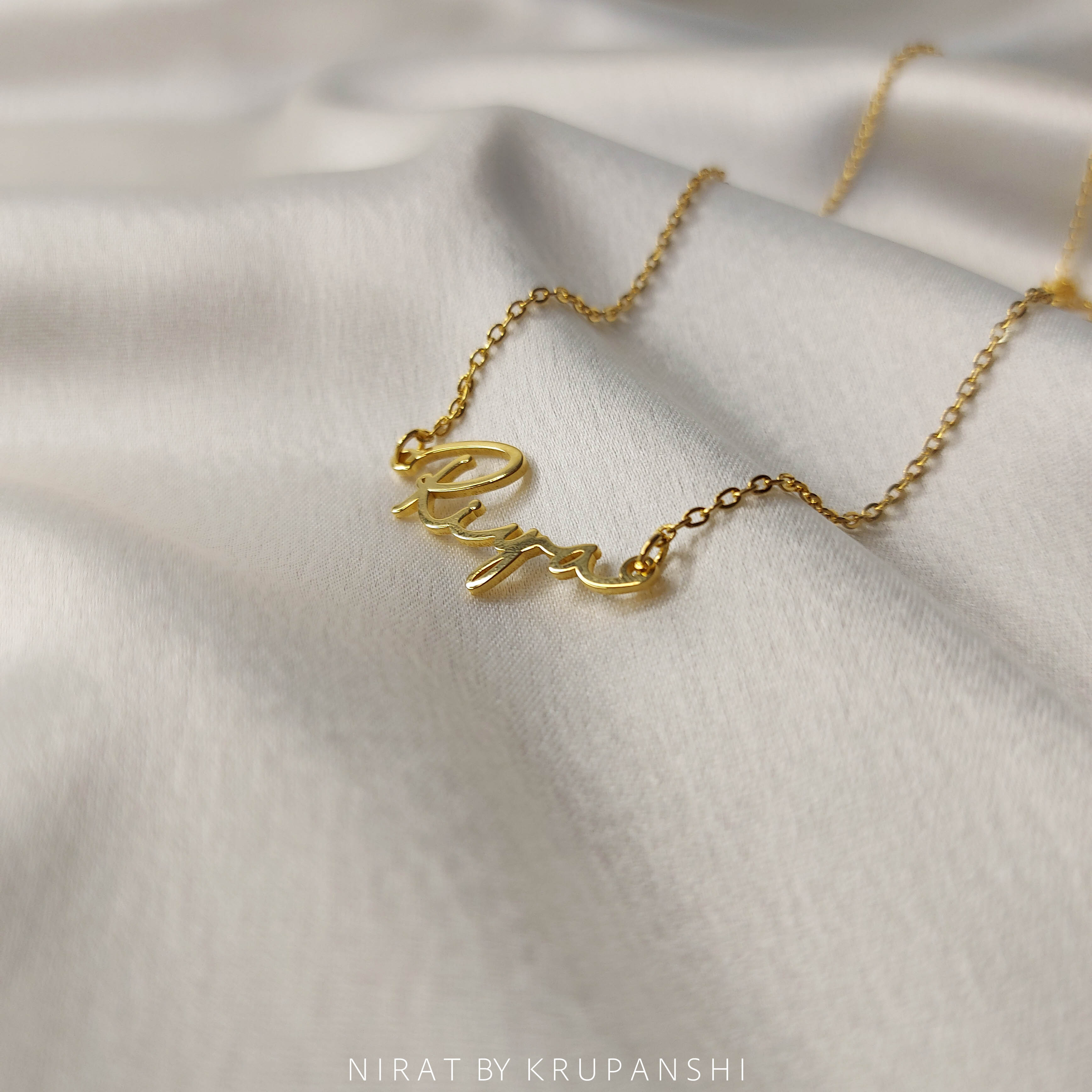 Name Pendant : Signature Font