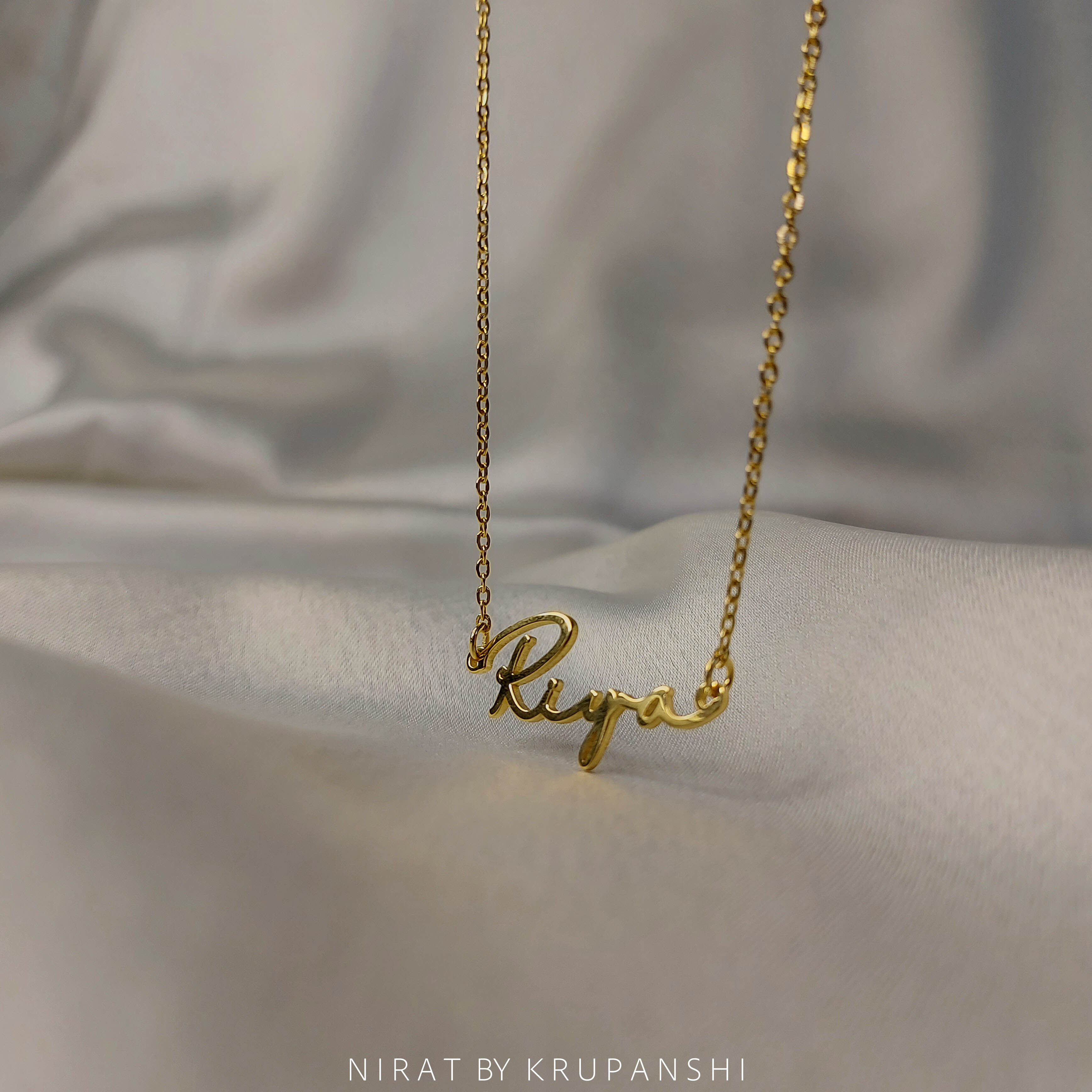 Name Pendant : Signature Font