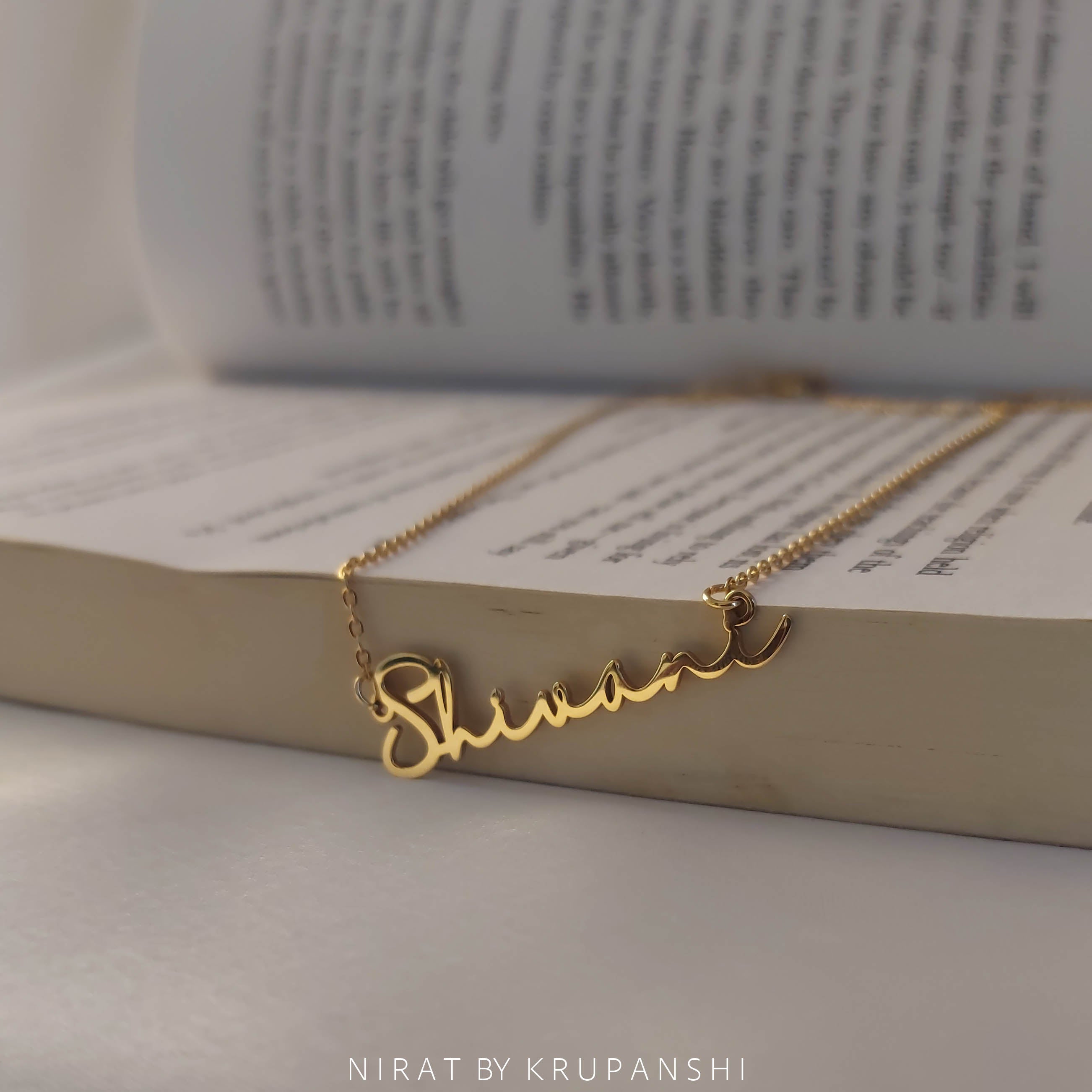 Name Pendant : Signature Font