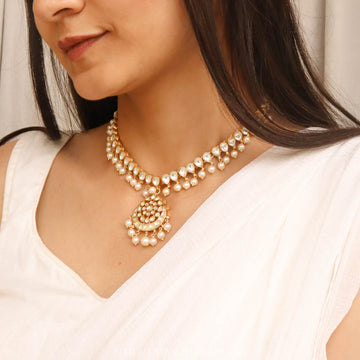 Svarupa - Kundan Necklace With Pendant