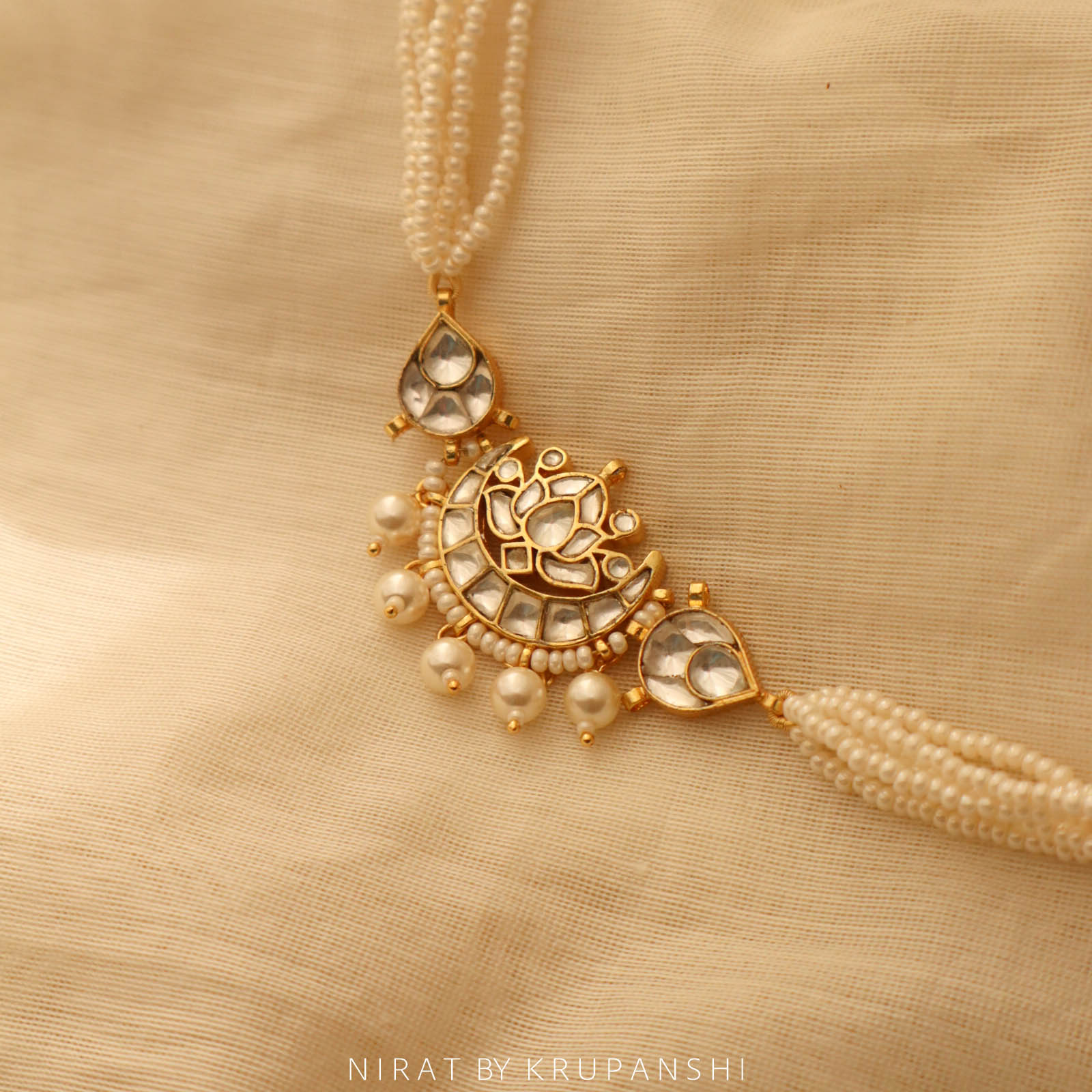 Noor - Chand Choker
