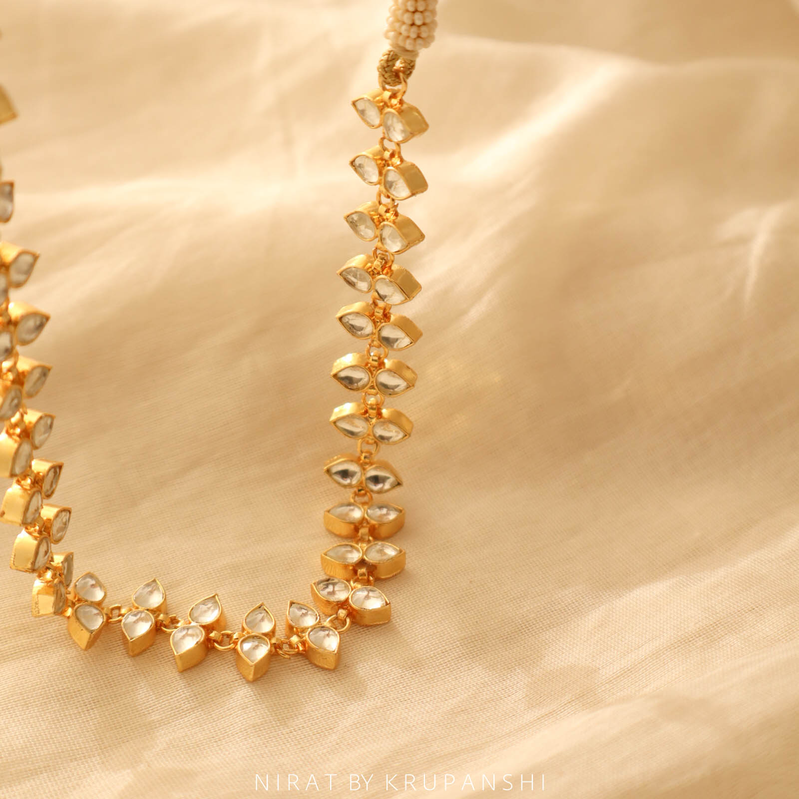 Pallavi - Leaf Choker