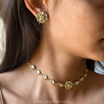 Nazuk Phool - Flower Kundan Necklace