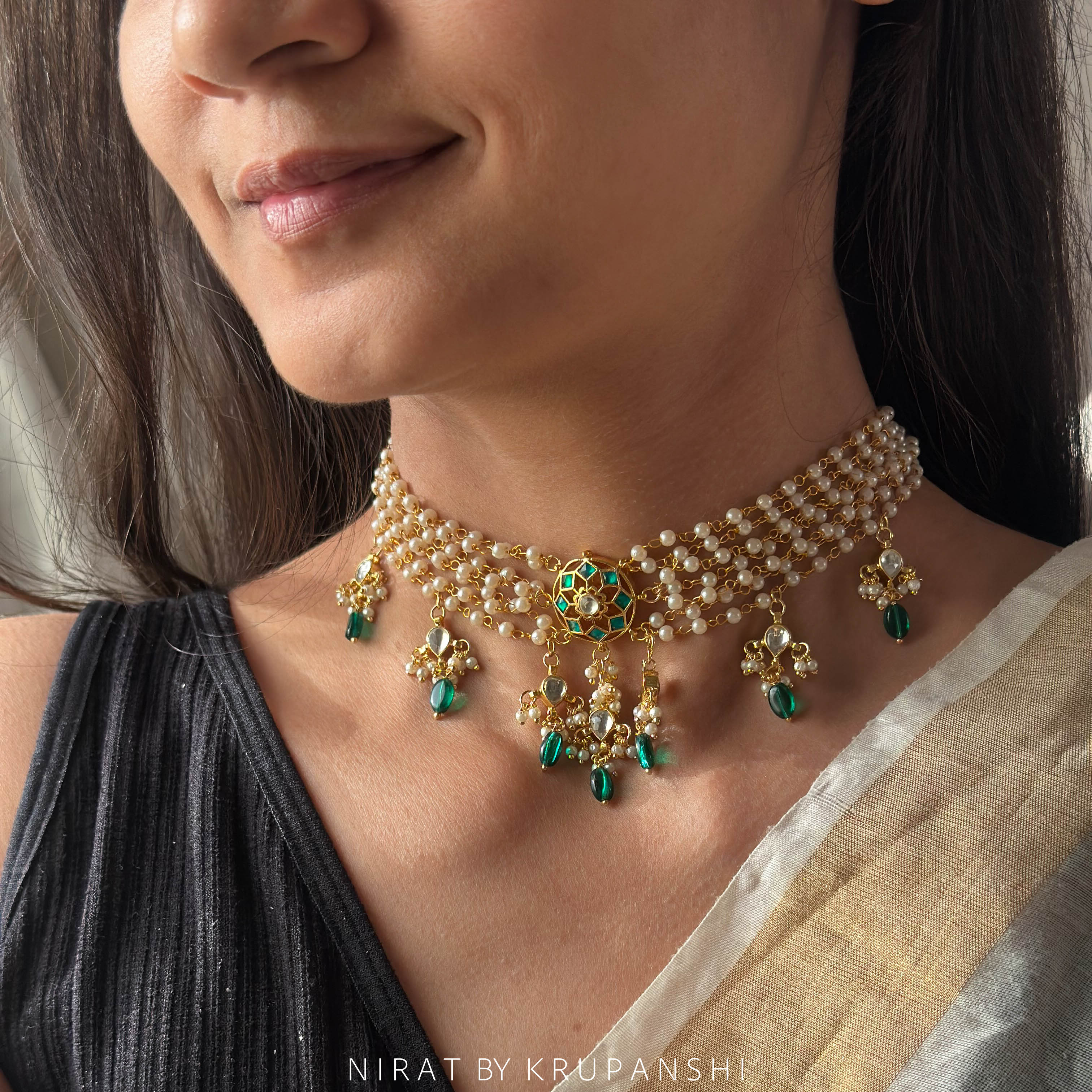 Green round kundan with Ganthan Chain Choker