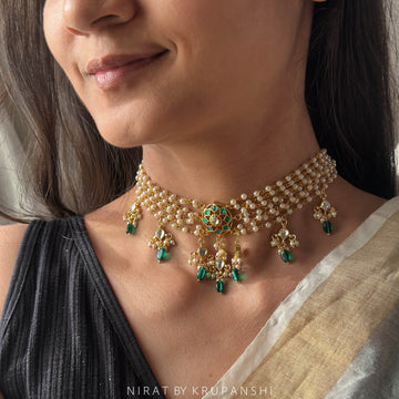 Green round kundan with Ganthan Chain Choker