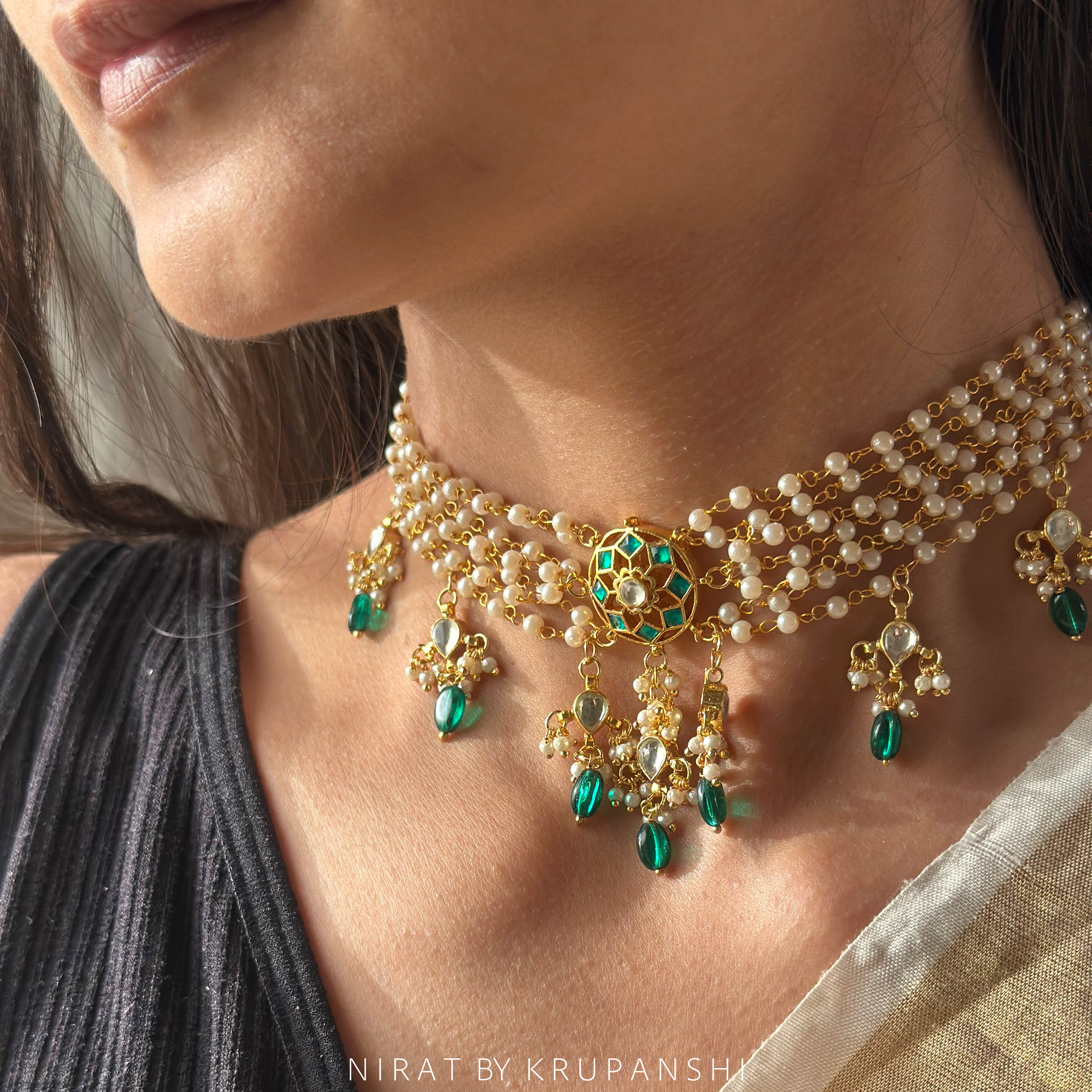 Green round kundan with Ganthan Chain Choker