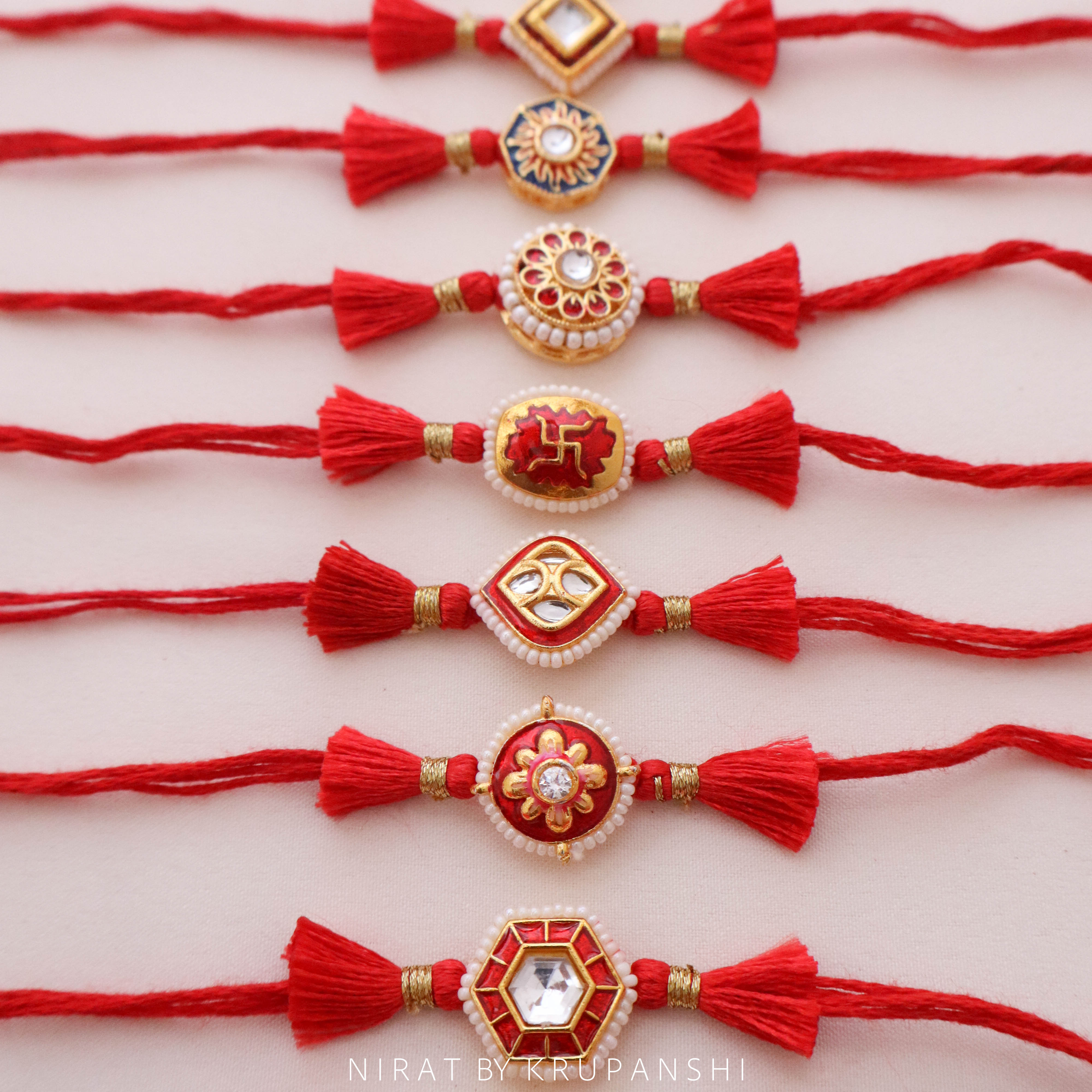 Jhalar Red Rakhi