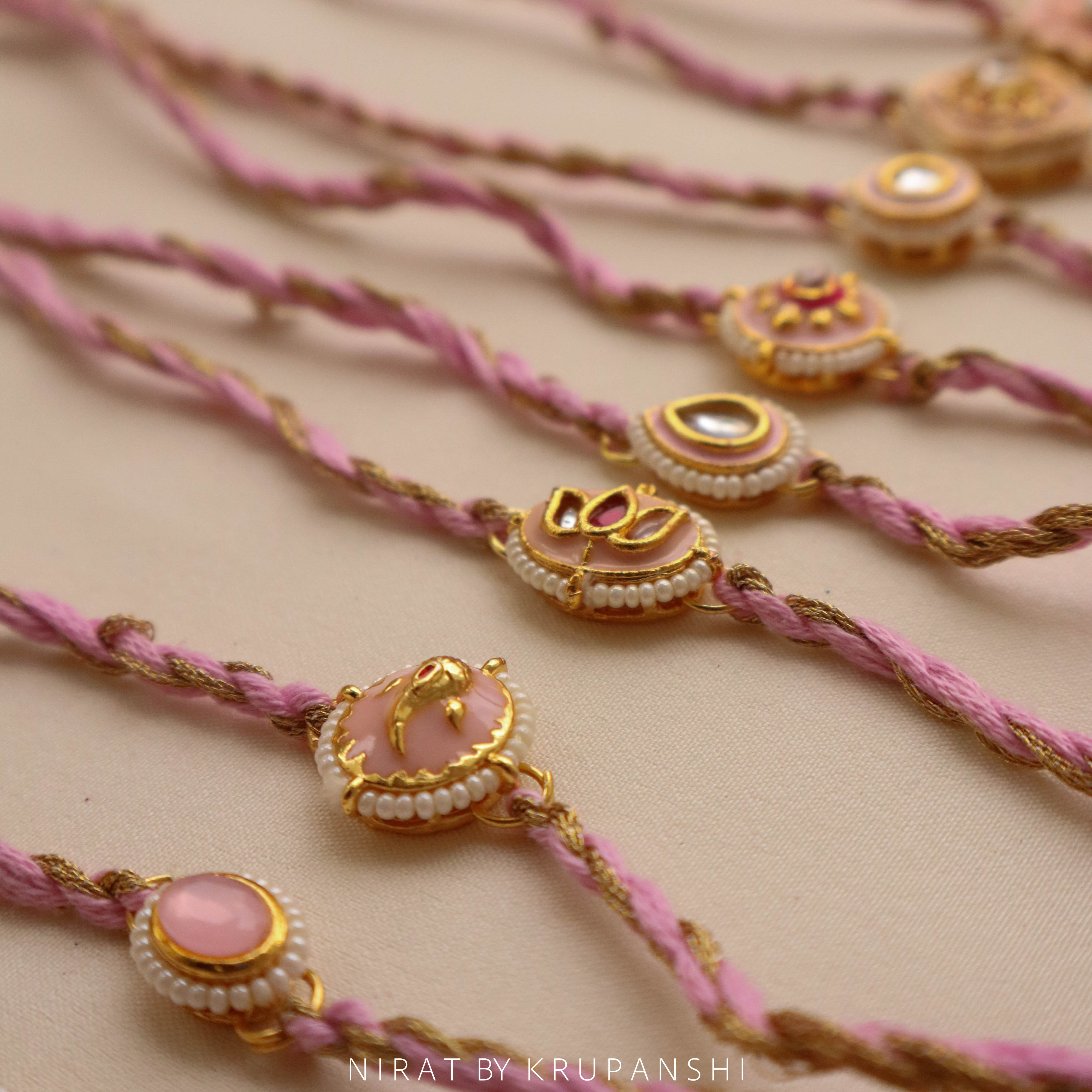 Gulabi Rakhi