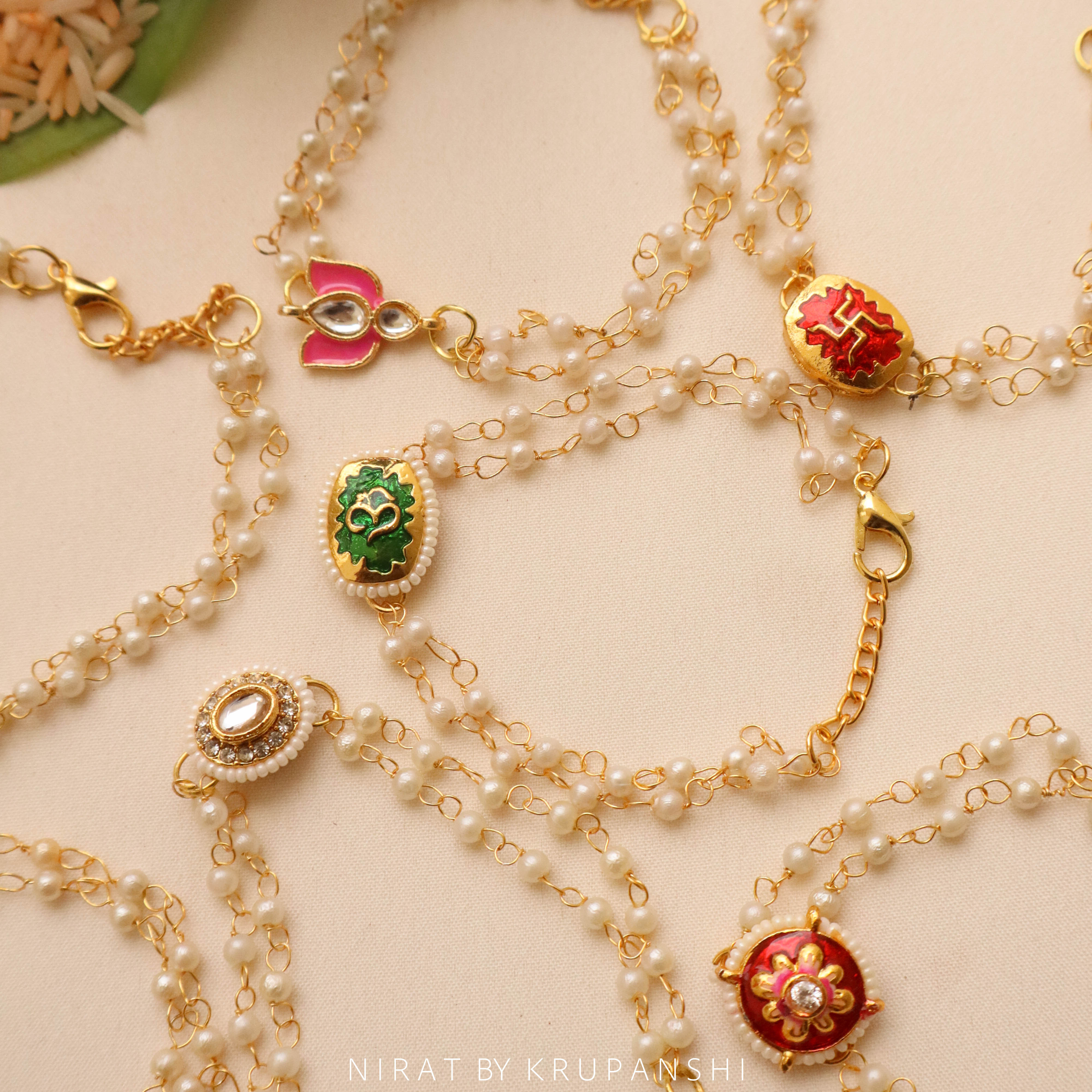 Moti Jhalak Rakhi / Bracelet