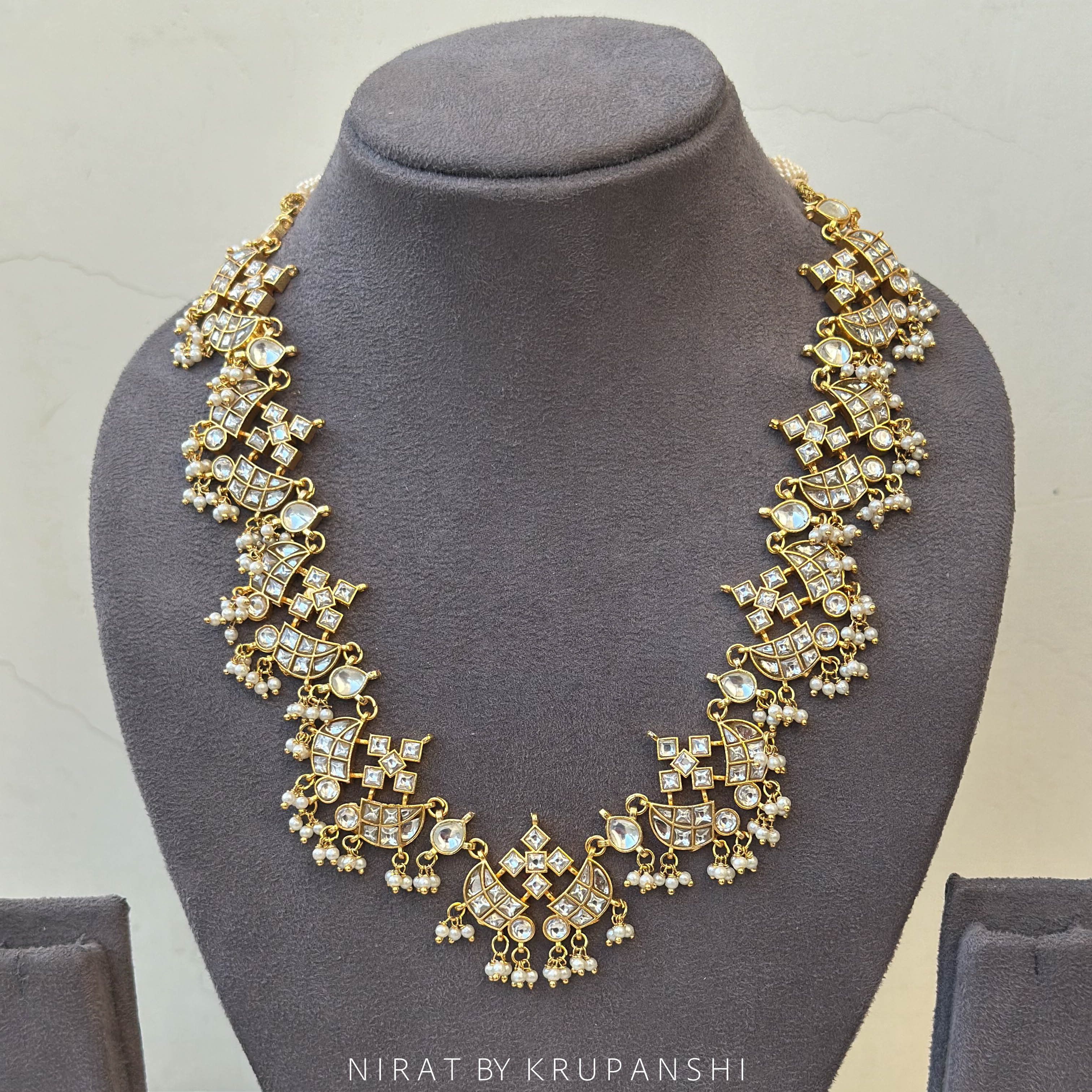 Raani Mahal - White Kundan Necklace