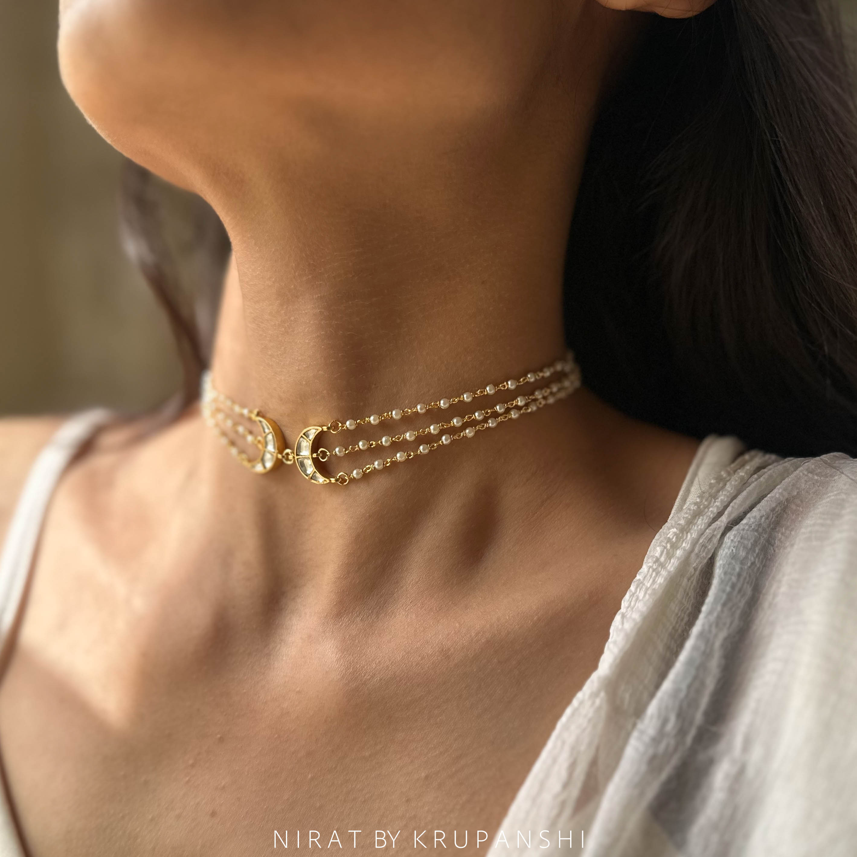 Ganthan Chand Choker - White