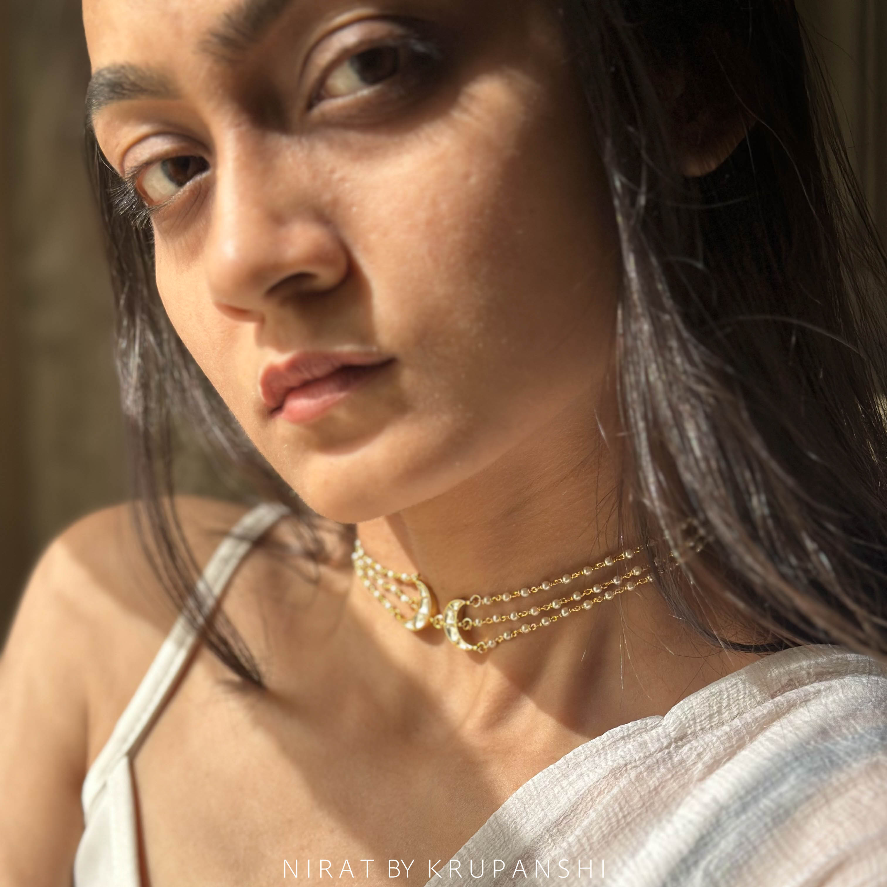 Ganthan Chand Choker - White